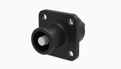 Contenedor de sistema de almacenamiento de energía de batería IP67 con carcasa negra, conector de barra colectora